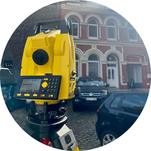 2D Aufmaß im Einsatz Messung von Grundrissen, Fassaden, Schnitten nach Kundenanforderung und Export von IFC, DYF, DWG, PDF und mehr